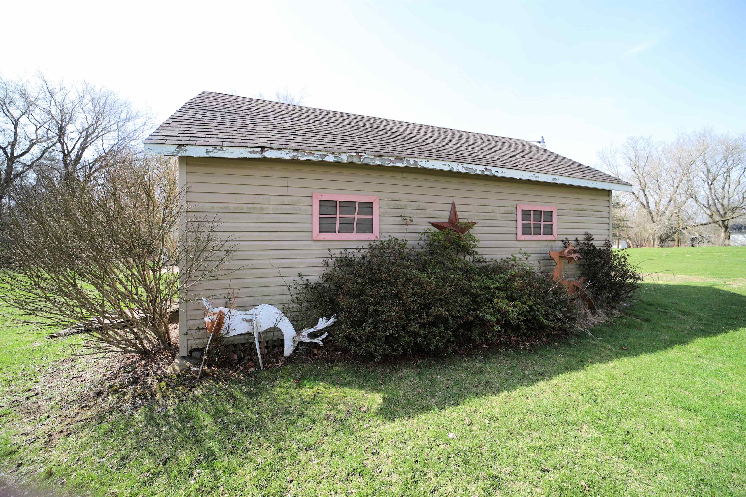 10215 West Mount Morris Road Flushing, MI 48433 - Photo 22 of 32