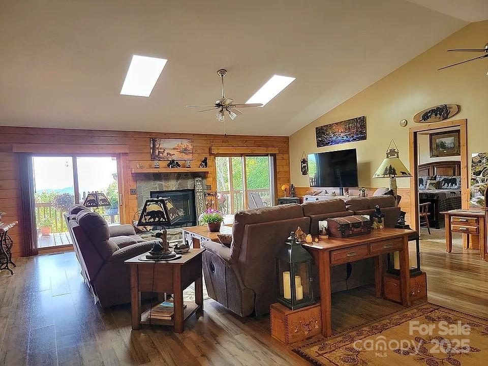 914 Rogers Road Franklin, NC 28734 - Photo 5 of 28 Gallery Image 5