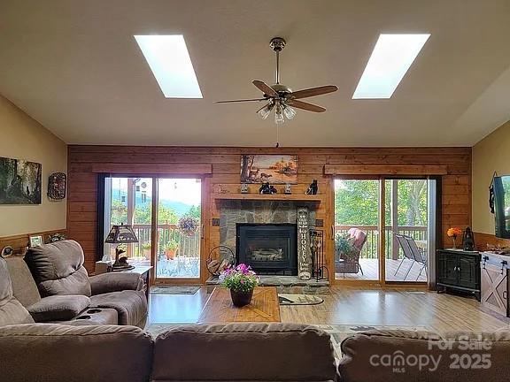 914 Rogers Road Franklin, NC 28734 - Photo 6 of 28 Gallery Image 6