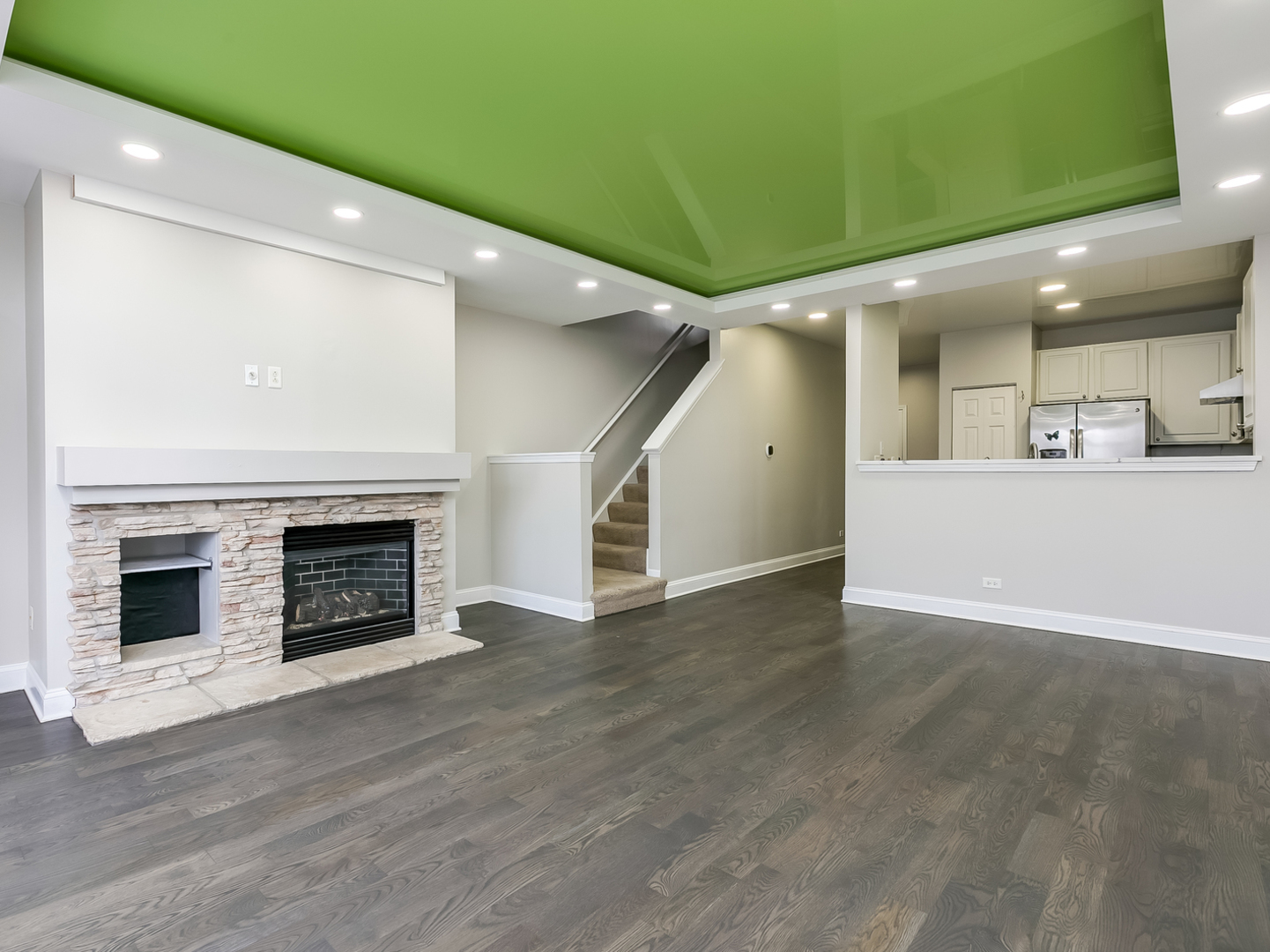 2331 Overlook Court Naperville, IL 60563 - Photo 4 of 27 a view of a hallway with a fireplace