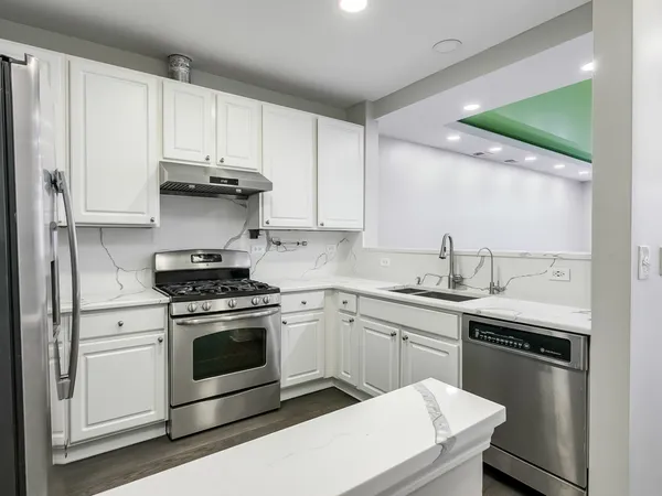 $2,600 | 2331 Overlook Court, Naperville, IL 60563