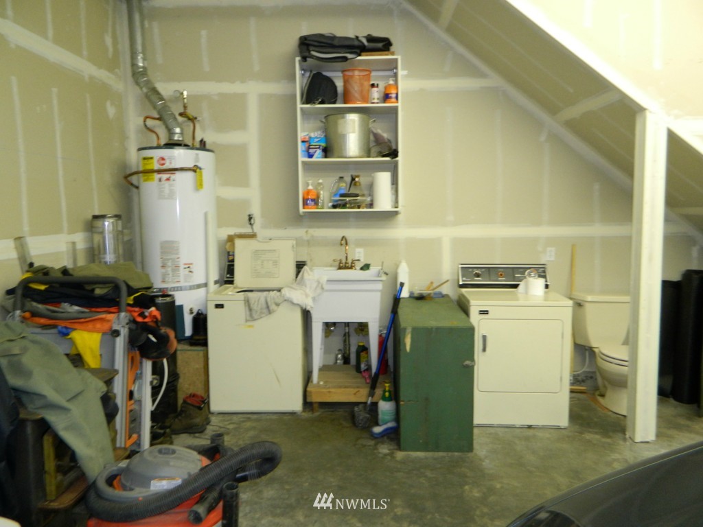 6860 Southeast Nelson Road Olalla, WA 98359 - Photo 14 of 15 Gallery Image 14