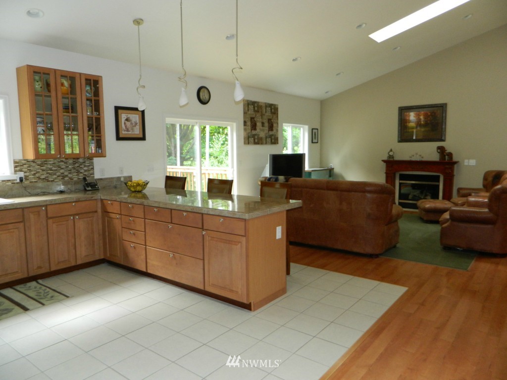 6860 Southeast Nelson Road Olalla, WA 98359 - Photo 5 of 15 Gallery Image 5
