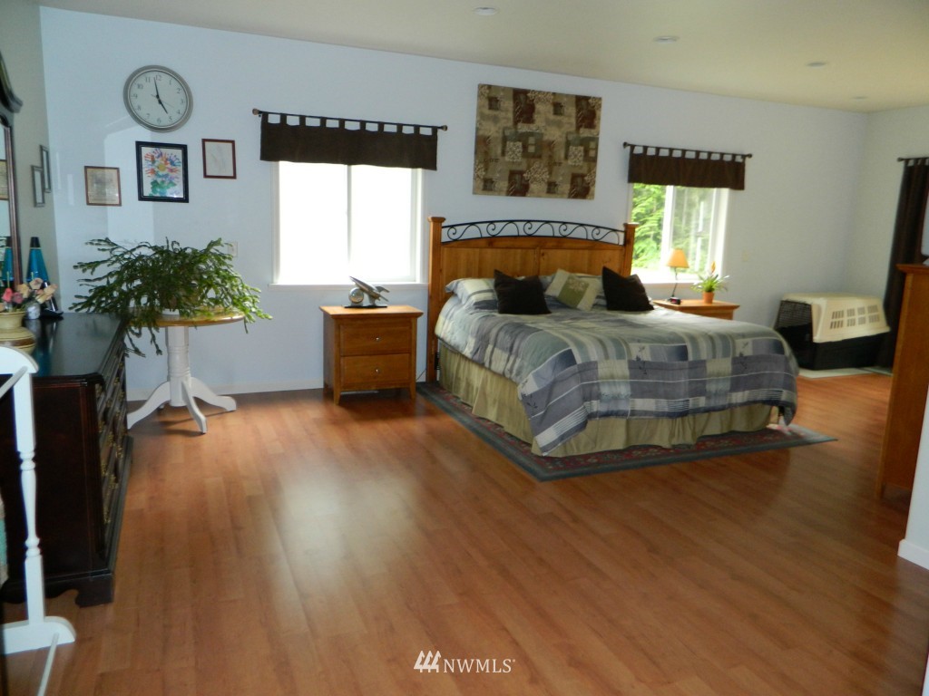 6860 Southeast Nelson Road Olalla, WA 98359 - Photo 7 of 15 Gallery Image 7