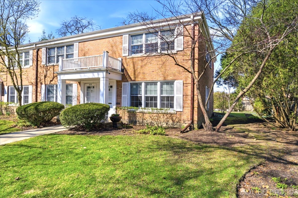515 3rd Street Wilmette, IL 60091 - Photo 1 of 26 a view of a house with a yard