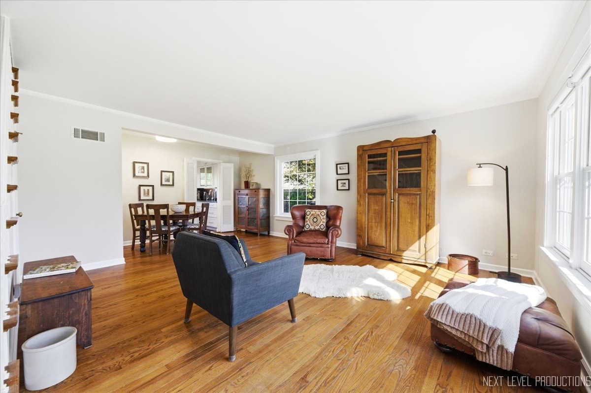 515 3rd Street Wilmette, IL 60091 - Photo 5 of 26 a bedroom with furniture and a wooden floor
