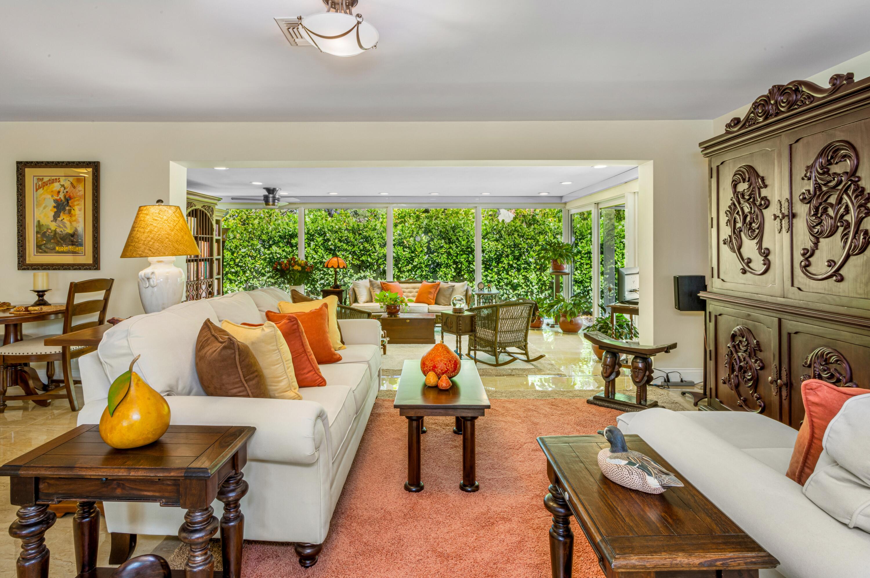 414 Beach Curve Road Lantana, FL 33462 - Photo 5 of 28 mls_LIVING_ROOM_STRAIGHT