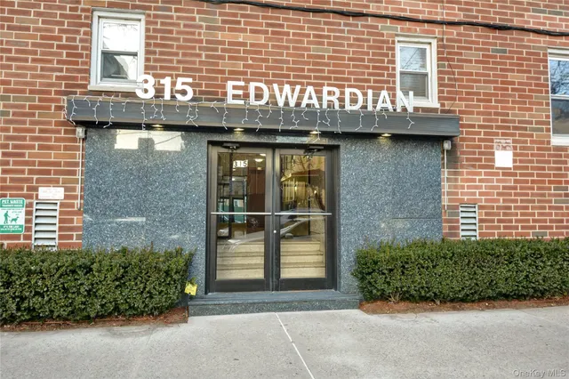 $315,000 | 315 West 232nd Street, Unit 1F | Kingsbridge