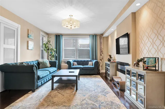$315,000 | 315 West 232nd Street, Unit 1F | Kingsbridge