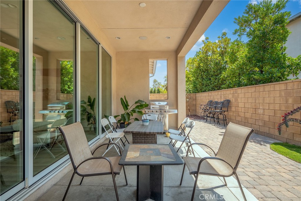 61 Windwalker Way Tustin, CA 92782 - Photo 14 of 62 a view of an outdoor seating area