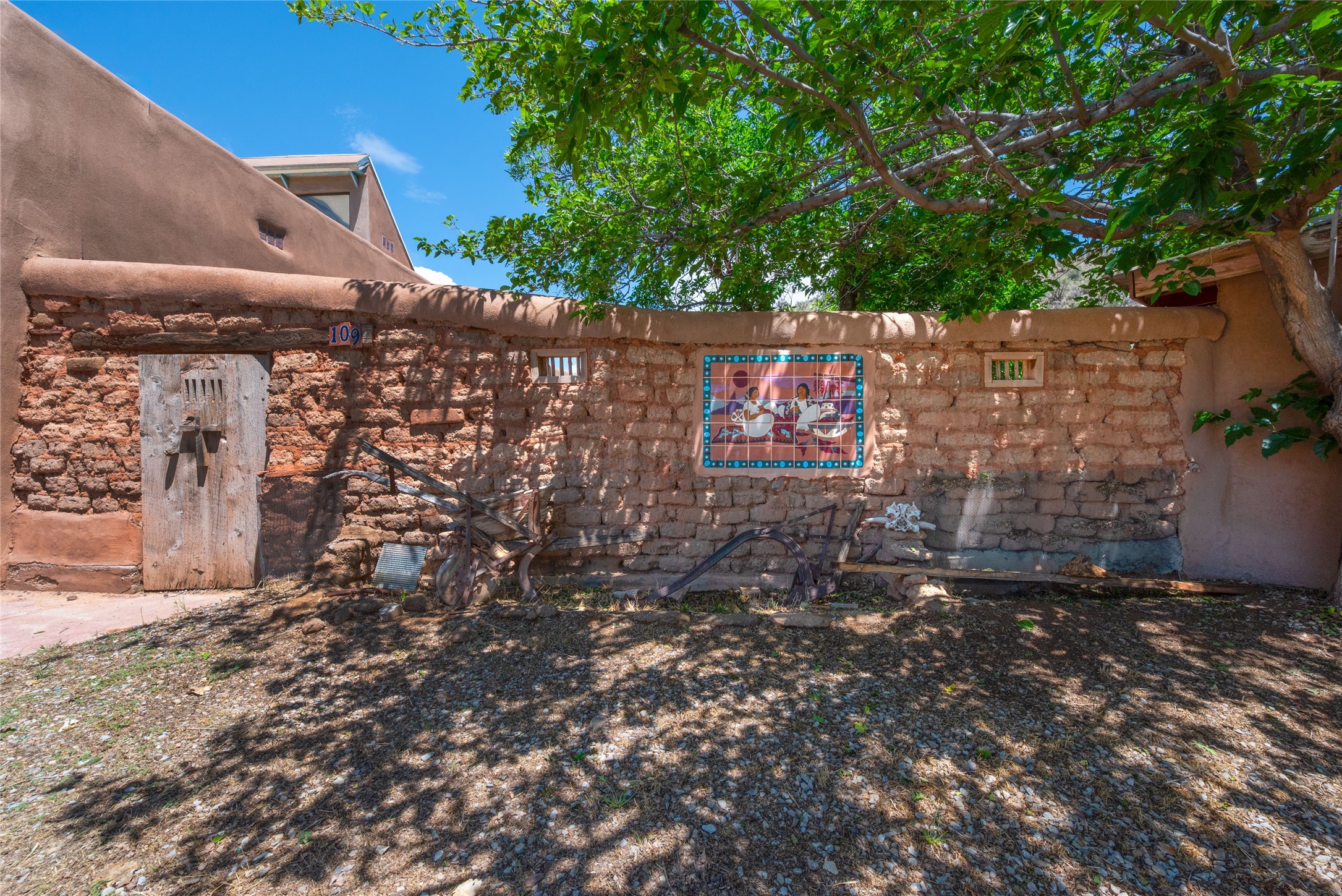 442 Los Pinos Road Santa Fe, NM 87507 - Photo 10 of 70