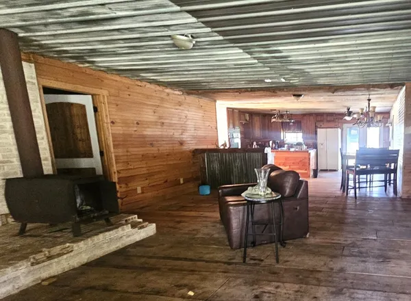 $115,400 | 2580 County Road 4700, Silsbee, TX 77656