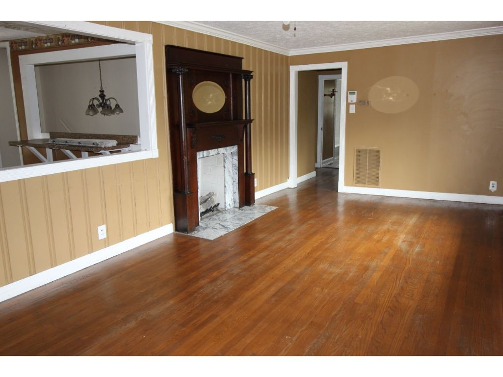 1456 Ridgecrest Avenue Kingsport, TN 37660 - Photo 3 of 24 Photo 3