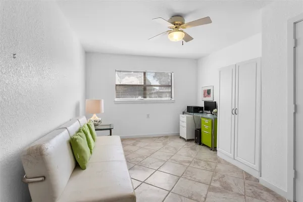 $824,900 | 67 Harbor Lane, Kemah, TX 77565
