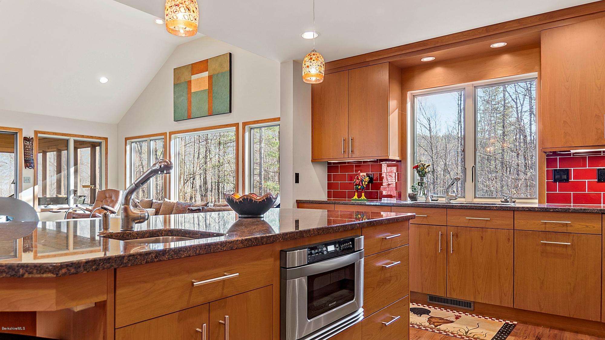 1210 Lenox Road Richmond, MA 01254 - Photo 13 of 38 DSC06302mls