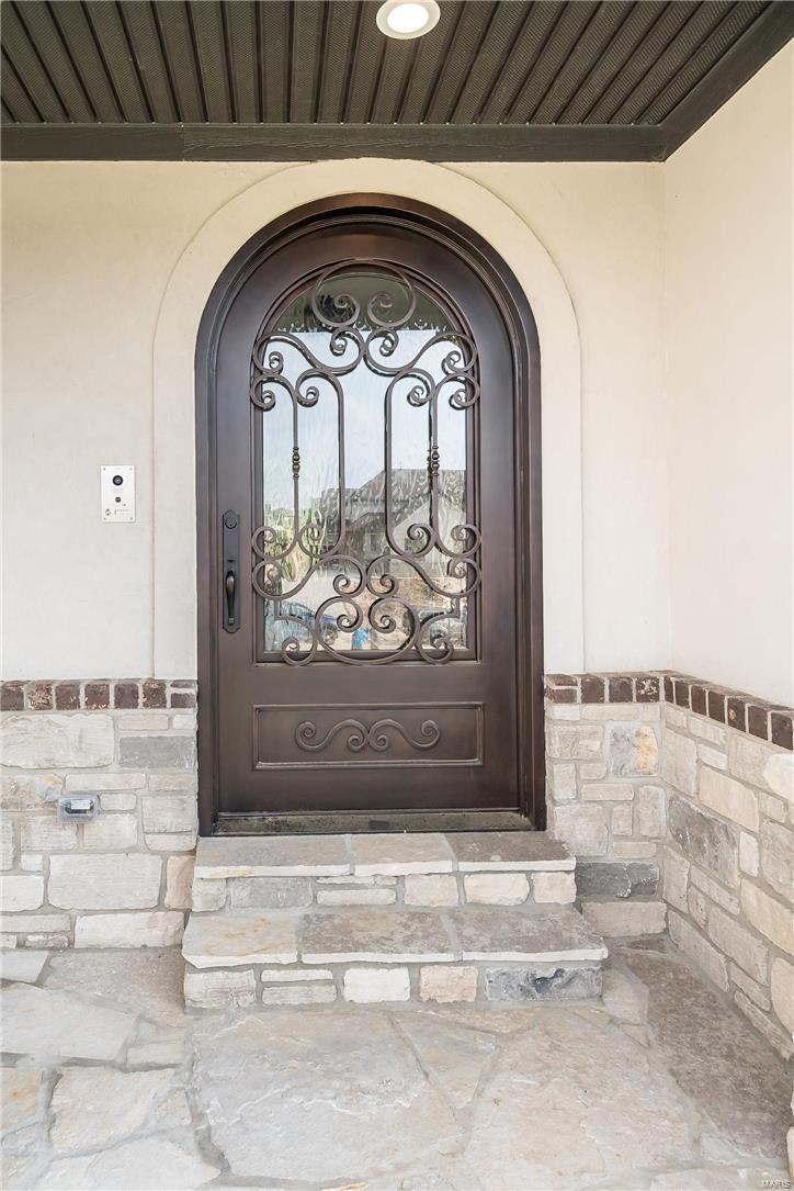 12857 Goodson Road Des Peres, MO 63131 - Photo 4 of 73 Gallery Image 4