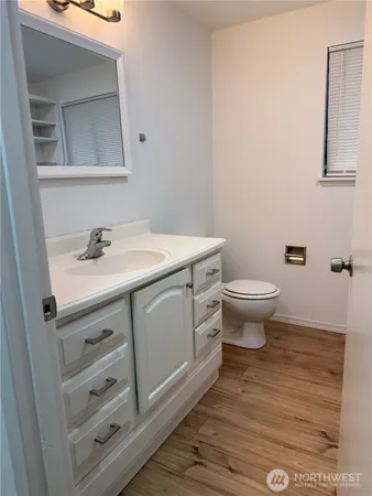 $3,295 | 21330 Cypress Way, Lynnwood, WA 98036