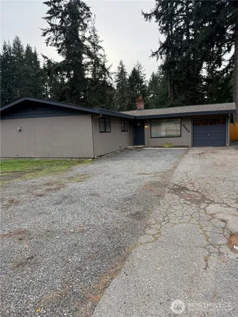 $3,295 | 21330 Cypress Way, Lynnwood, WA 98036