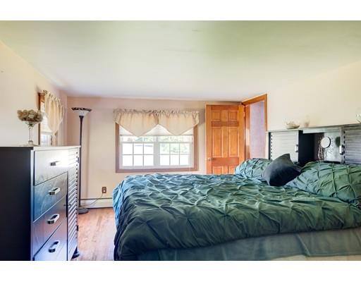 53 Brigham Road Worcester, MA 01609 - Photo 11 of 23 Gallery Image 11