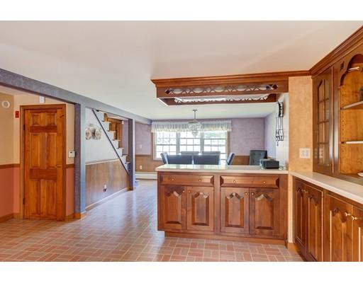 53 Brigham Road Worcester, MA 01609 - Photo 6 of 23 Gallery Image 6
