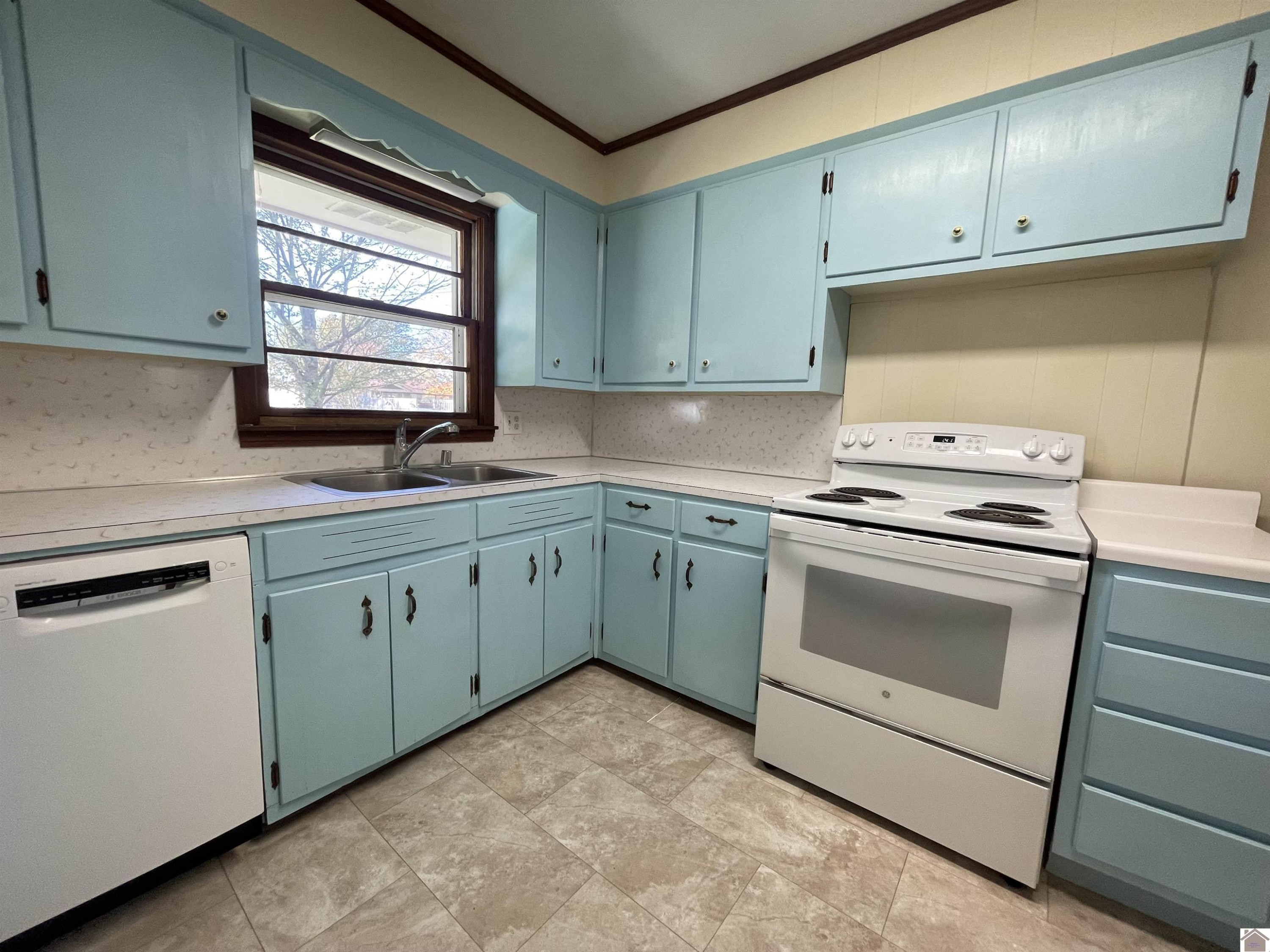 3195 Old Salem Road Murray, KY 42071 - Photo 4 of 17 Photo 4