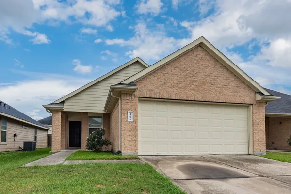 $1,750 | 14942 Hidalgo Valley Lane, Houston, TX 77090