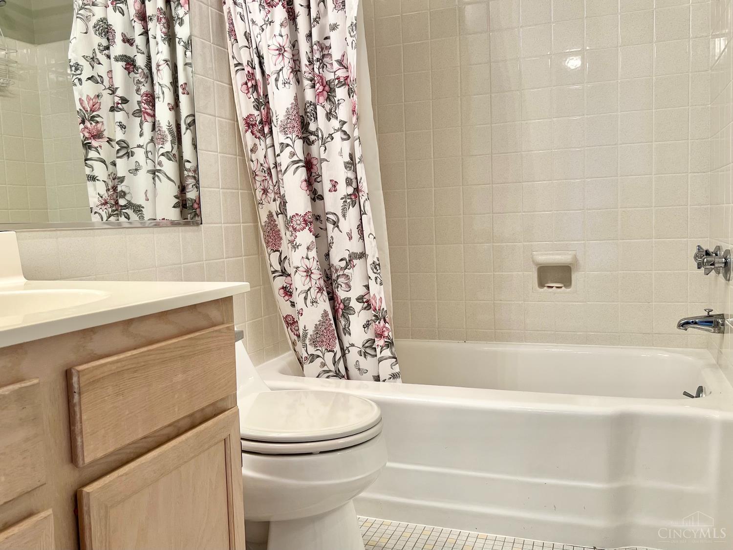 2324 Madison Road, Unit 1509 Cincinnati, OH 45208 - Photo 14 of 18