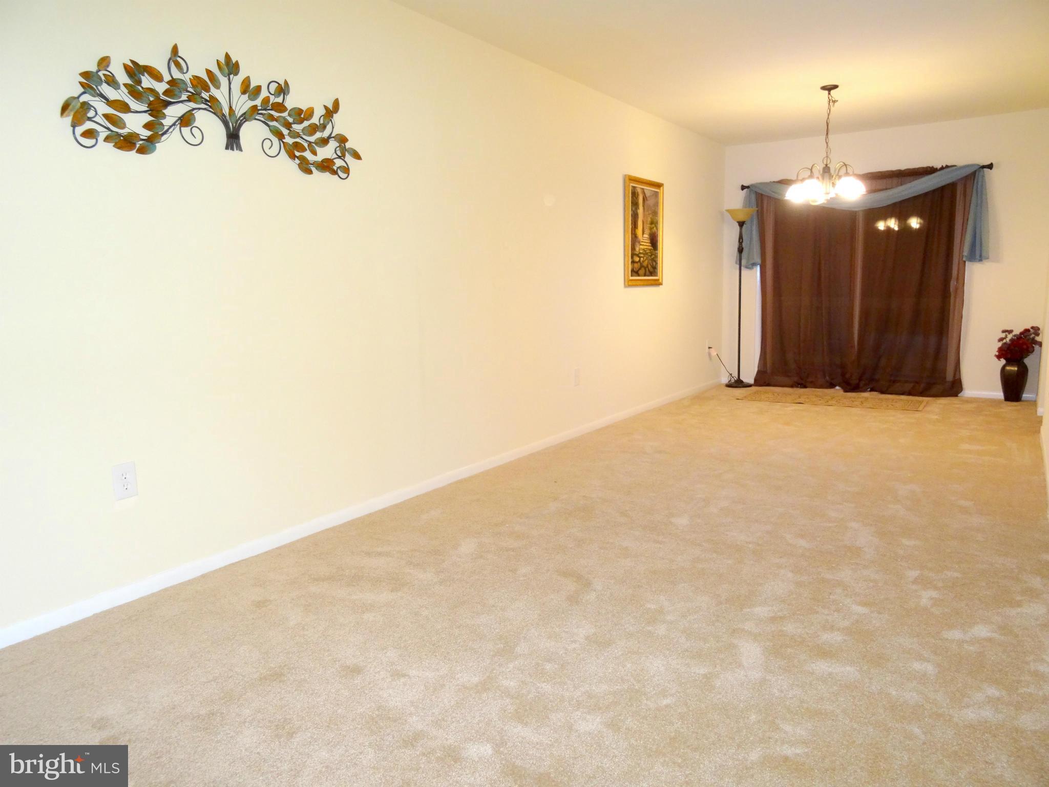 13 Wendover Road Glen Burnie, MD 21060 - Photo 3 of 14 Living Room
