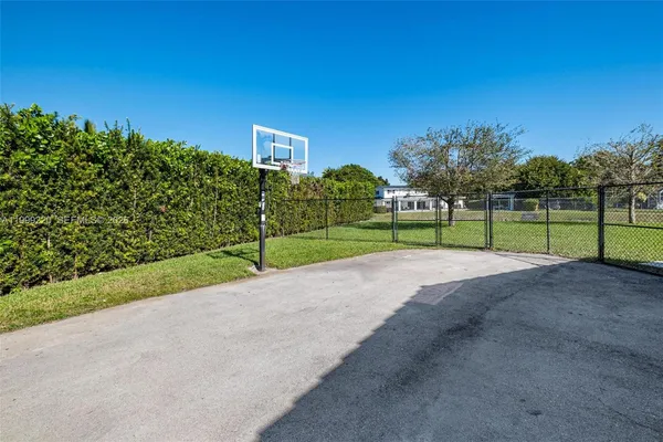 $10,750 | Pinecrest, Pinecrest, FL 33156