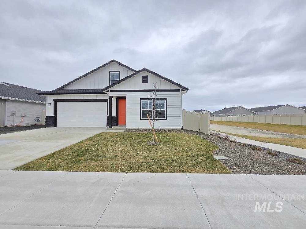 10400 Bellevue Ridge Street Nampa, ID 83687 - Photo 26 of 27 View of front of property with concrete driveway