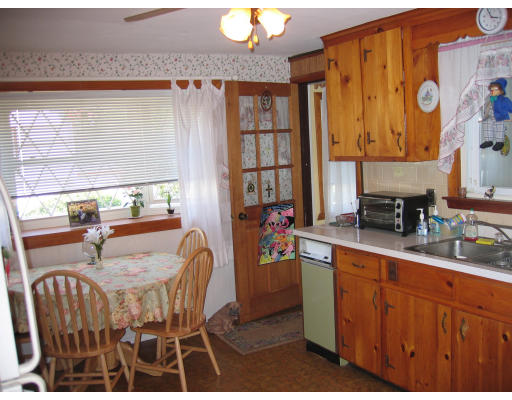 34 Hillcrest Road Burlington, MA 01803 - Photo 4 of 11 Gallery Image 4