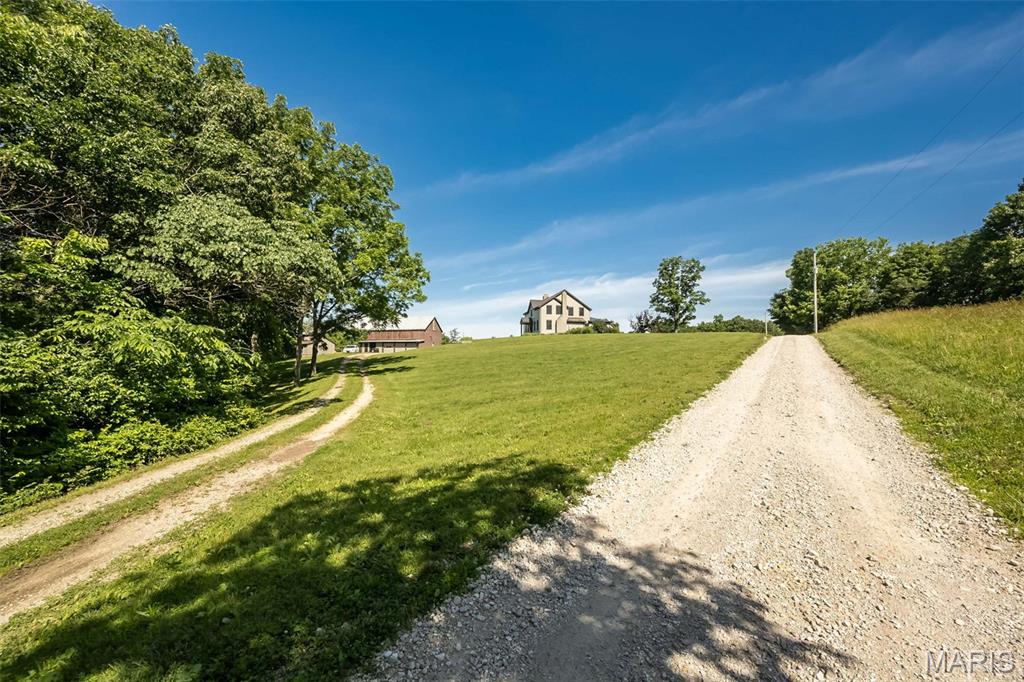 4241 Alt Road Pacific, MO 63069 - Photo 31 of 34