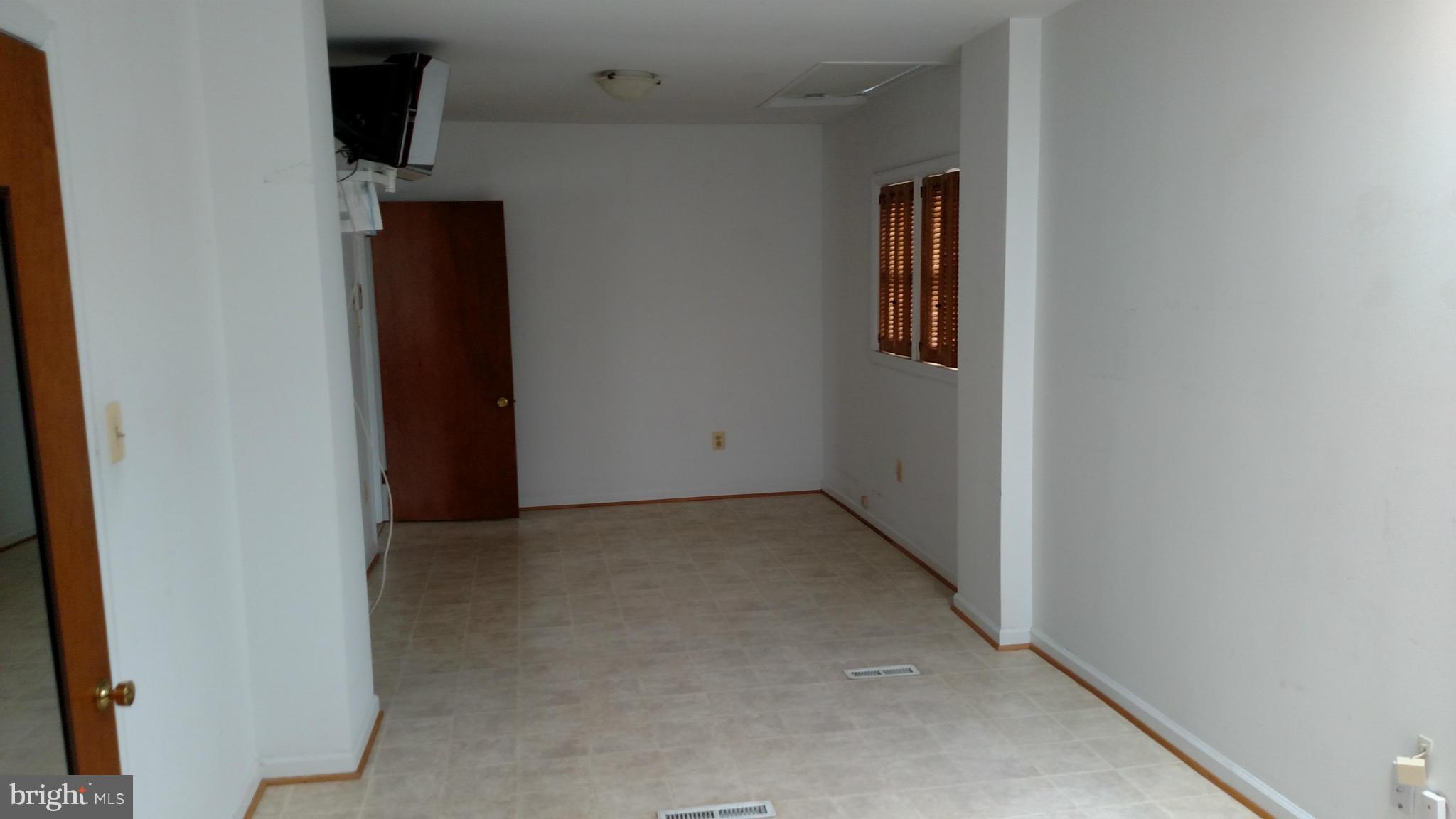 7714 Signal Hill Road Manassas, VA 20111 - Photo 14 of 27 Interior (General)