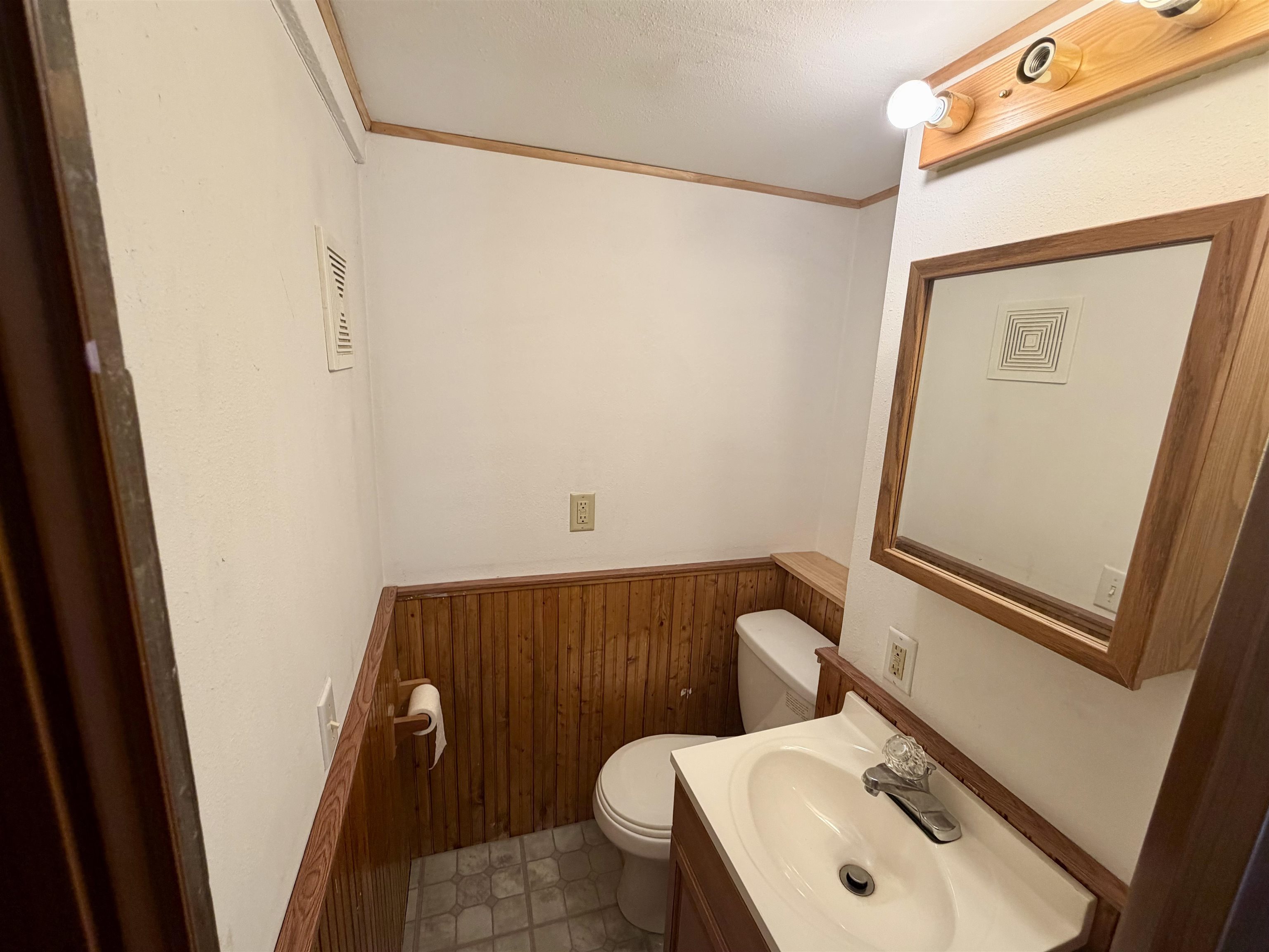 203 North 3rd Street Muscoda, WI 53573 - Photo 14 of 17