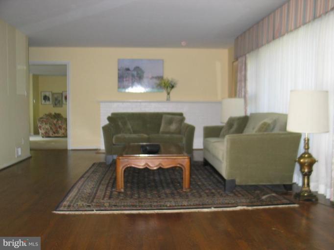 1341 Pine Tree Road McLean, VA 22101 - Photo 9 of 12 Living Room #2