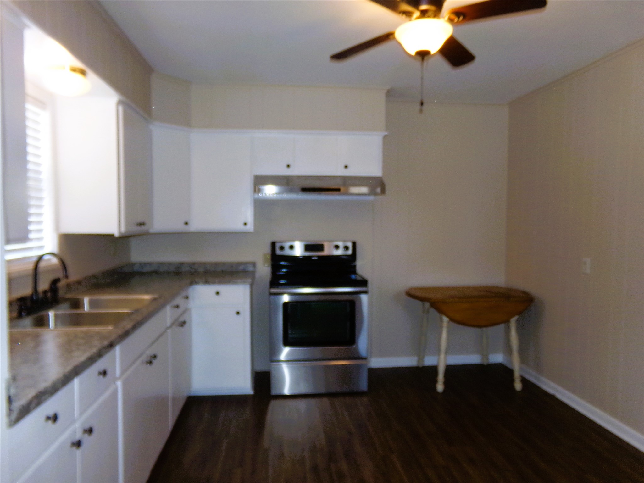 309 East Hinton Road Weimar, TX 78962 - Photo 8 of 28