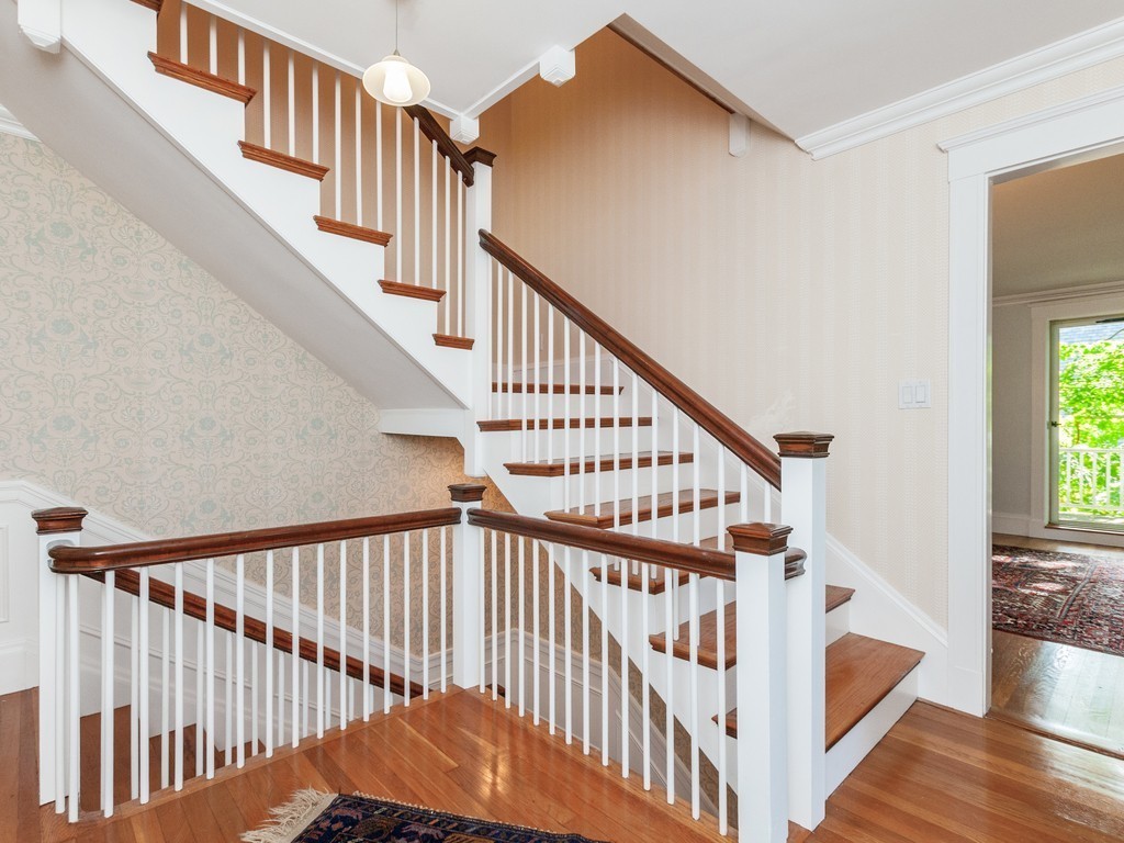 20 Locke Road Newton, MA 02468 - Photo 15 of 28