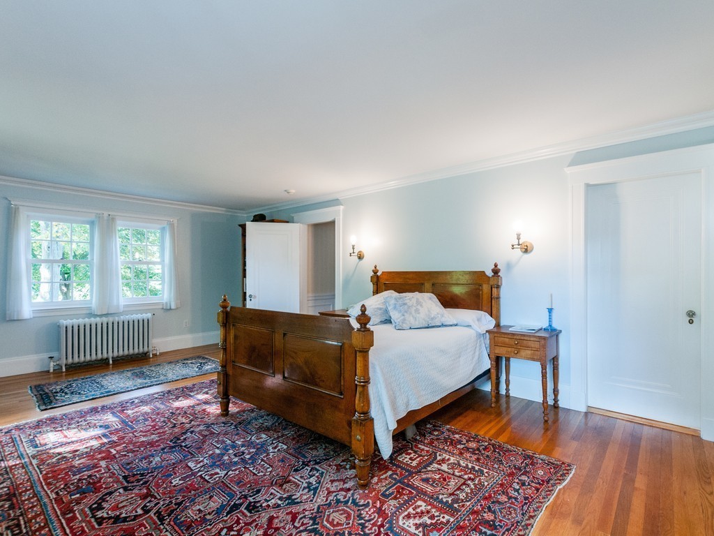 20 Locke Road Newton, MA 02468 - Photo 17 of 28