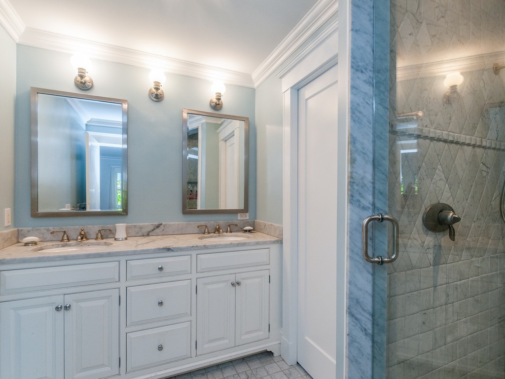 20 Locke Road Newton, MA 02468 - Photo 18 of 28