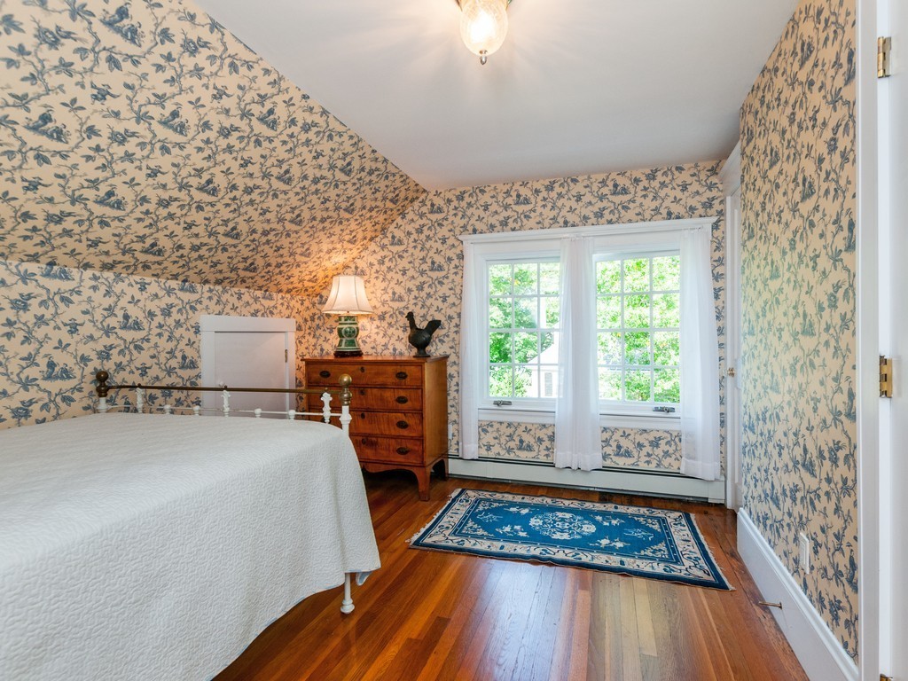 20 Locke Road Newton, MA 02468 - Photo 21 of 28