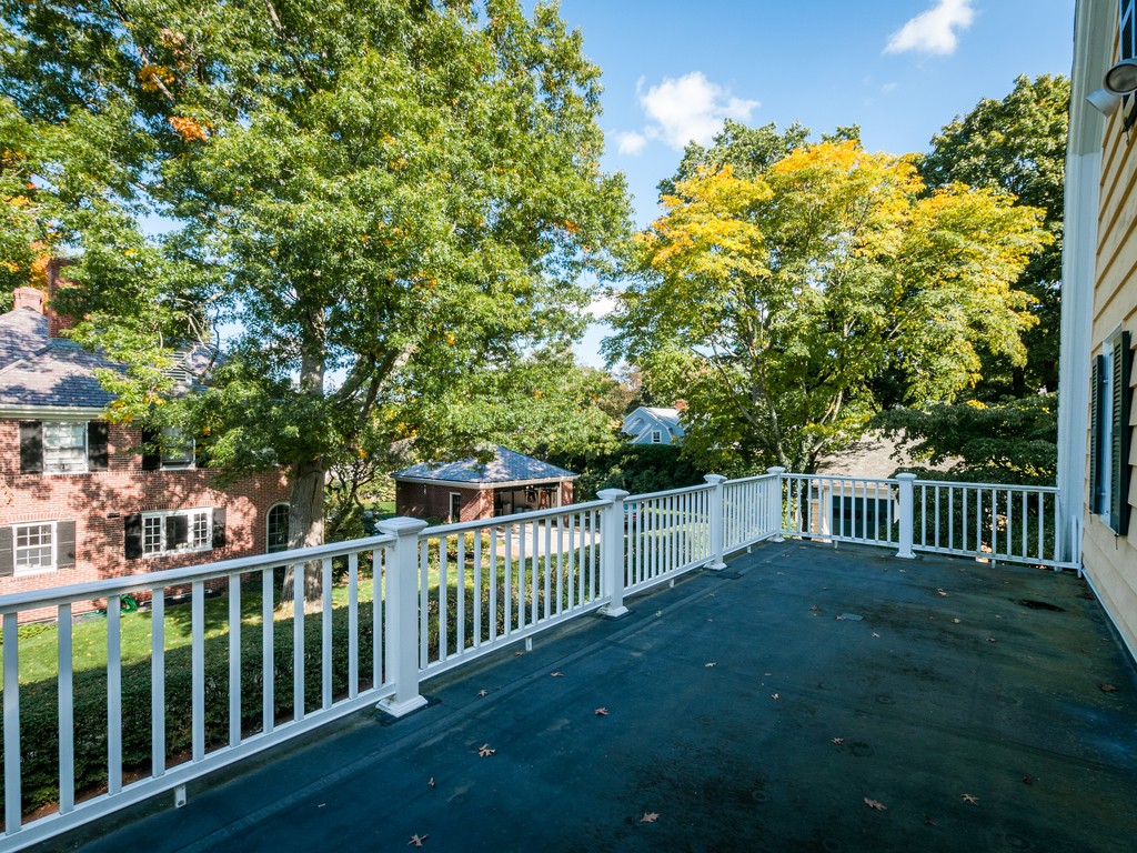 20 Locke Road Newton, MA 02468 - Photo 25 of 28