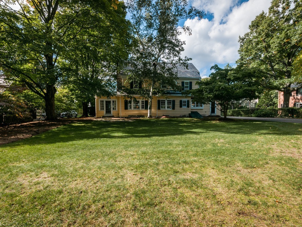 20 Locke Road Newton, MA 02468 - Photo 27 of 28