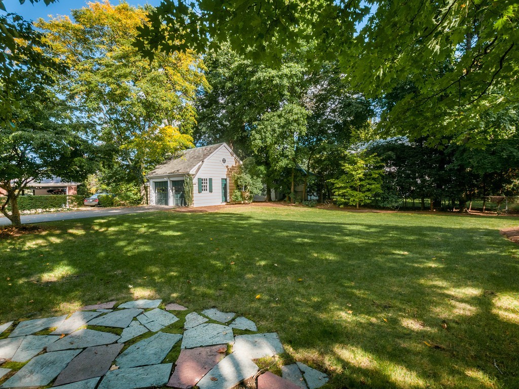20 Locke Road Newton, MA 02468 - Photo 28 of 28
