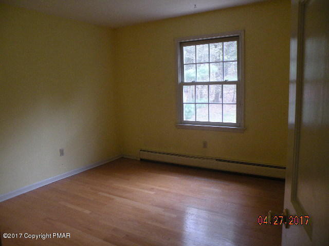 5 Pleasant Ridge Road East Stroudsburg, PA 18302 - Photo 12 of 21 DSCN0293