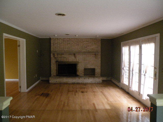 5 Pleasant Ridge Road East Stroudsburg, PA 18302 - Photo 2 of 21 DSCN0279