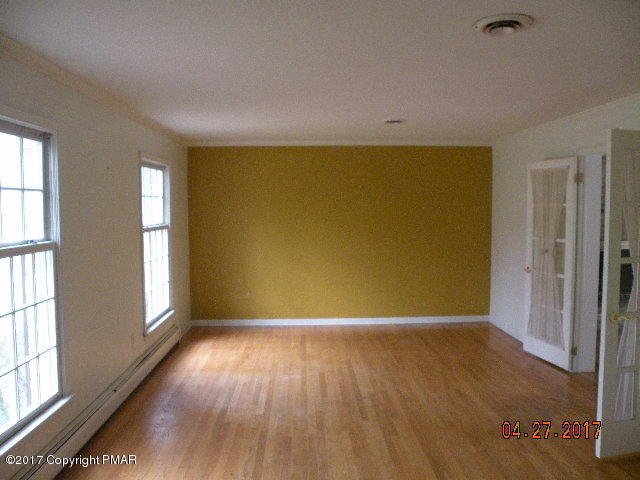 5 Pleasant Ridge Road East Stroudsburg, PA 18302 - Photo 5 of 21 DSCN0282