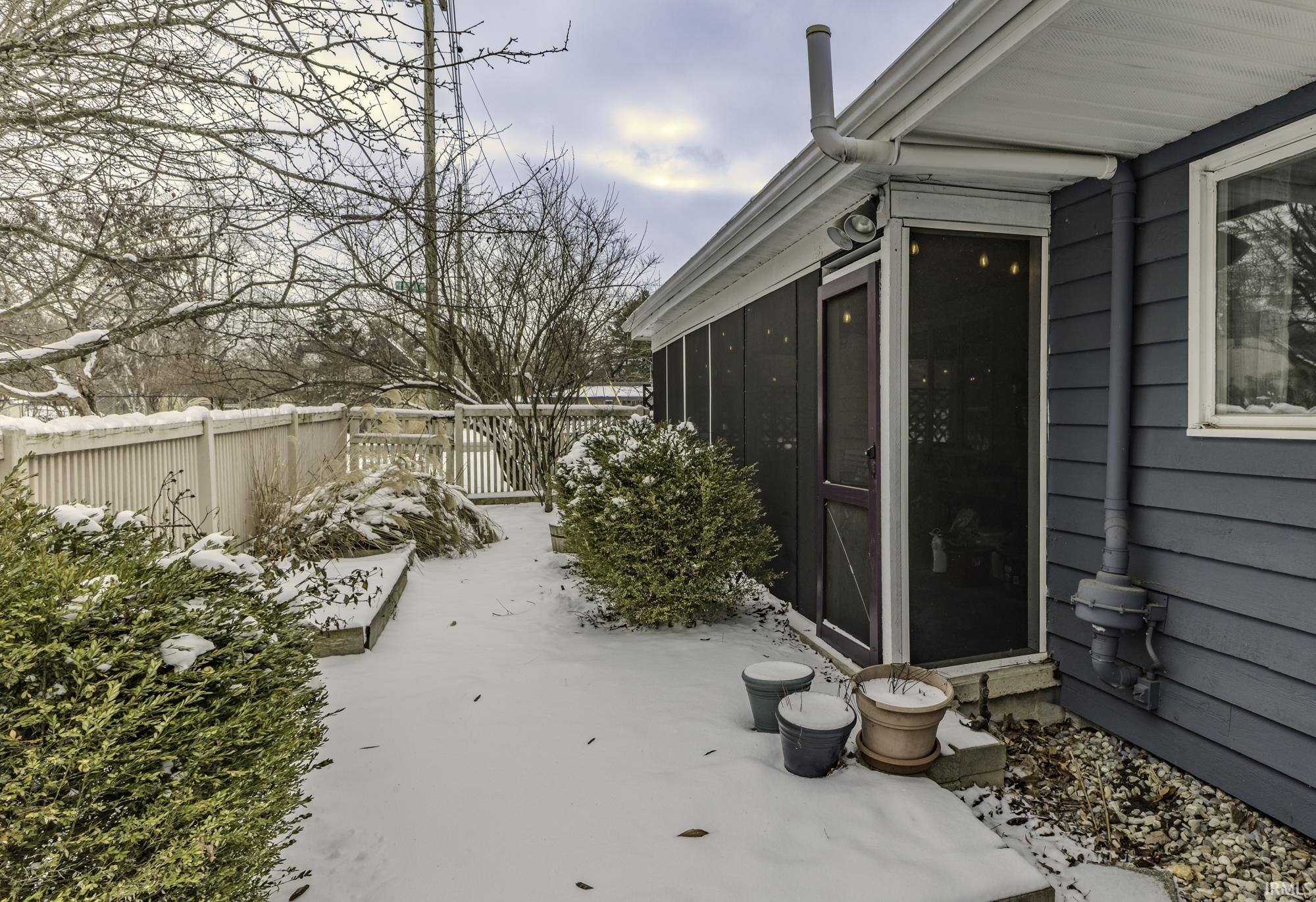 1300 North Briar Road Muncie, IN 47304 - Photo 3 of 36 Gallery Image 3