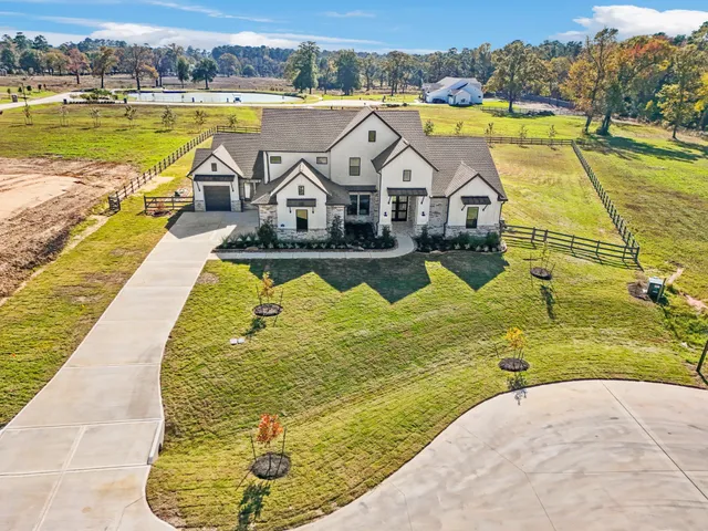 $1,149,950 | 109 Bentwood Meadow Lane, Montgomery, TX 77356