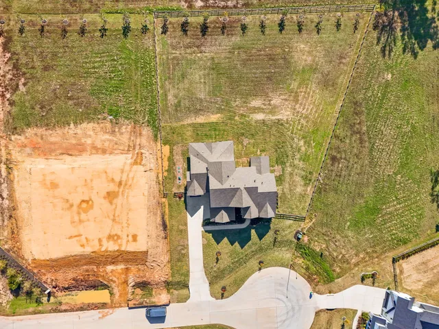 $1,149,950 | 109 Bentwood Meadow Lane, Montgomery, TX 77356