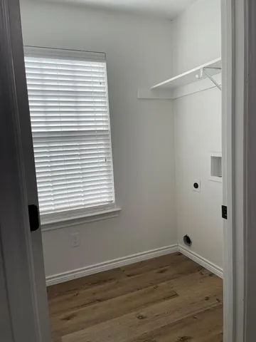 $1,700 | 212 Mineral Wells Street, Terrell, TX 75160